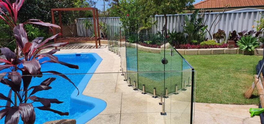 Kiss Glass 5 reasons to choose glass pool fencing